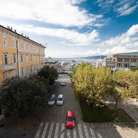 Residence Sara Trieste Esterno foto